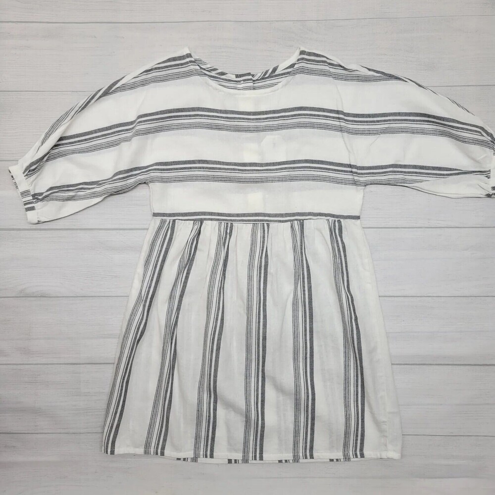 CRAZY 8 White And Gray Striped Cotton Dress Size 7
